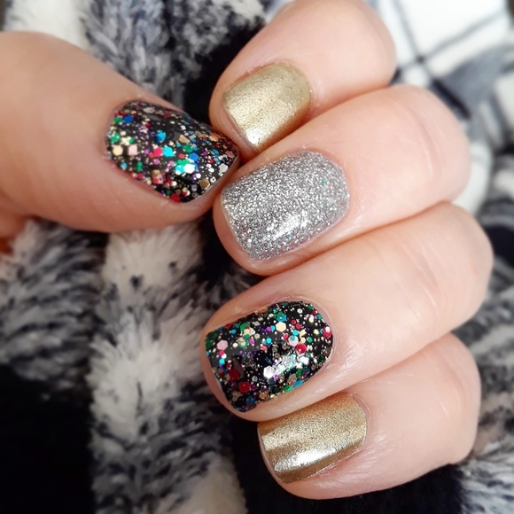 ✨️3 for $30 NWT Retired & Rare Color Street "Road To Recovery" Nail Strips - Picture 10 of 11